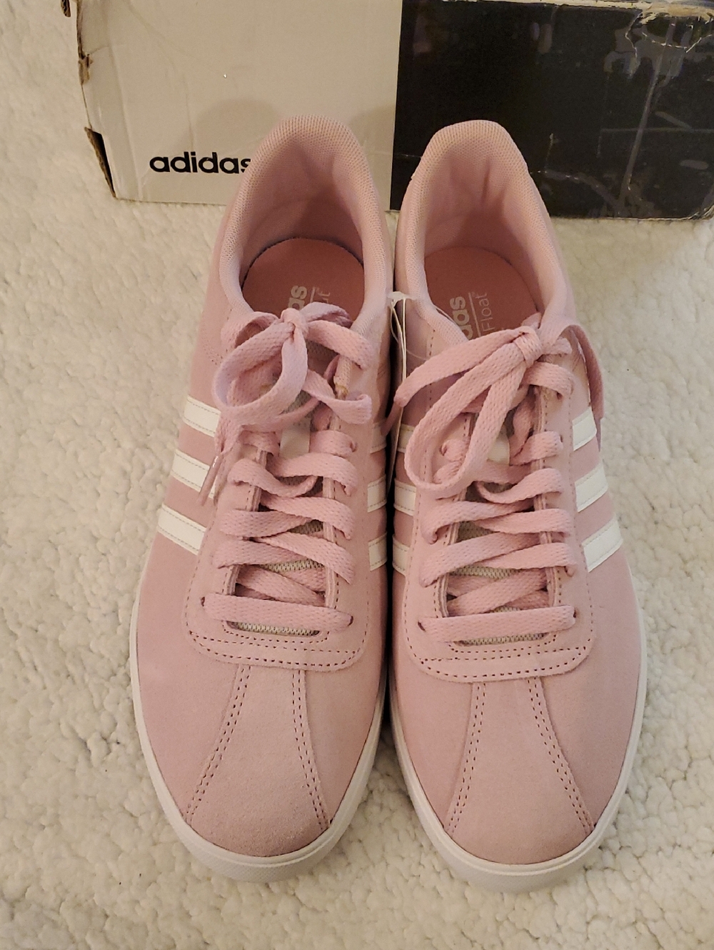 NWB/NWT - Adidas Women's Courtset Sneakers - SZ 9 - in Frost Pink - DB0146 - Picture 2 of 12